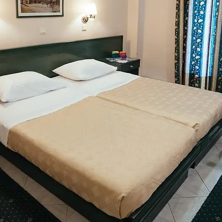 Отель Ignatia 3*